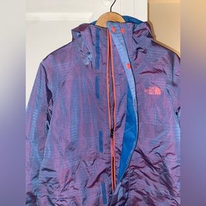 The North Face HyVent brand new condition perfect for ski